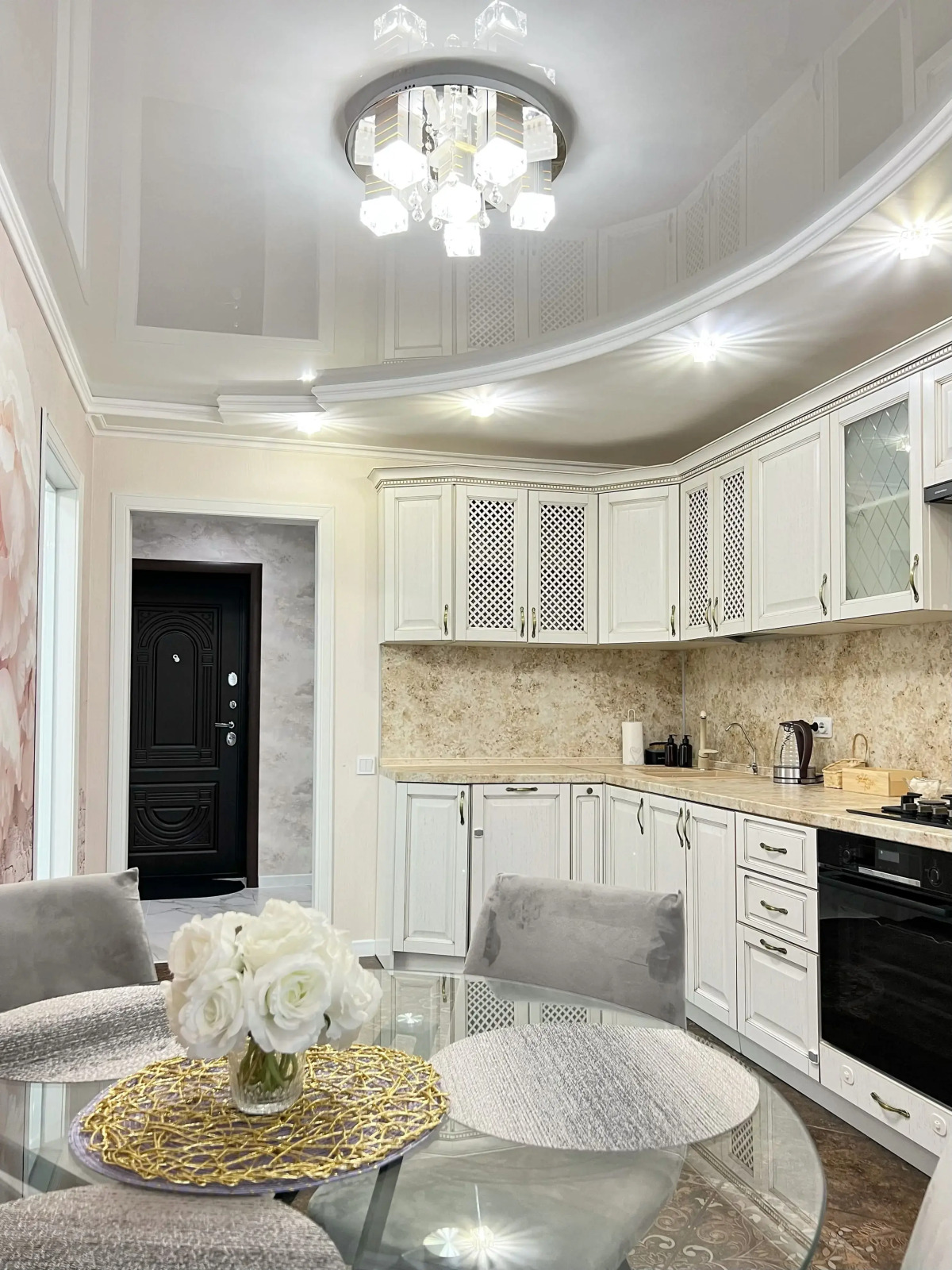 Квартира Роскошная Kravc Group с камином и просторной лоджией