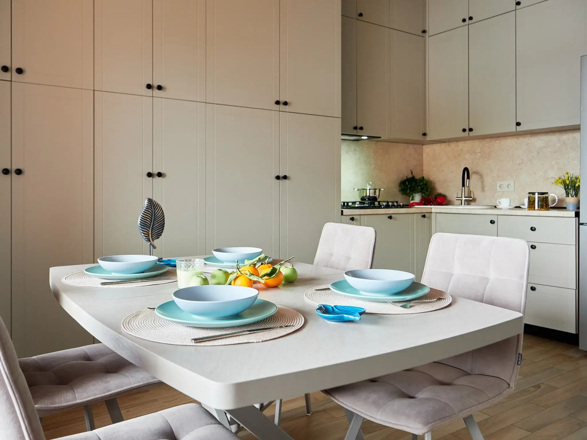 Апартаменты Ирис от Ирины Савельевой В центре города у Каскадной лестницы С завораживающим видом на Боргустанский хребет 6 этаж