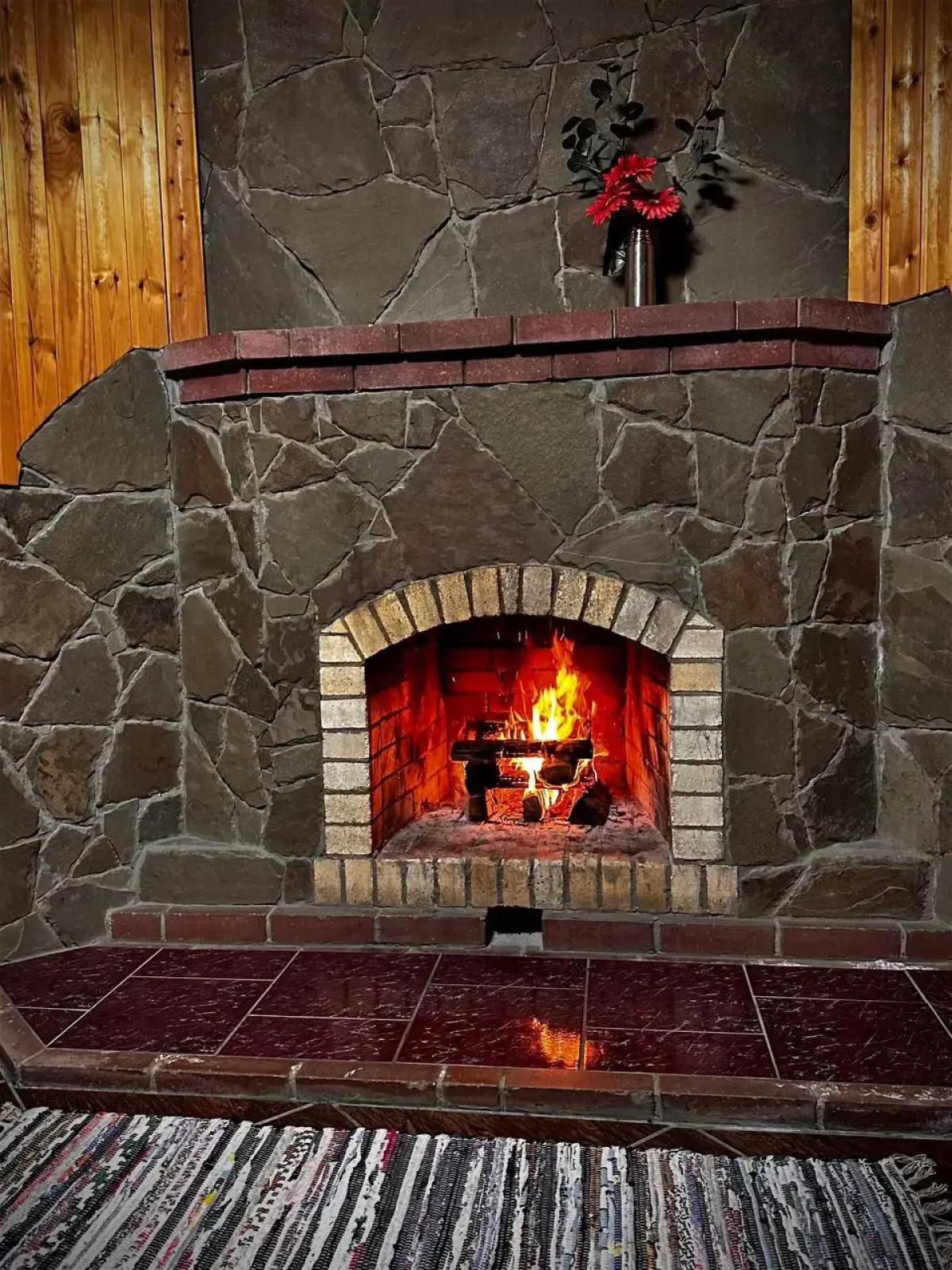 Бунгало У камина