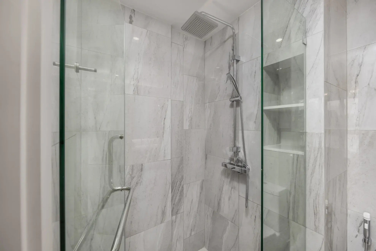 Апарт-отель Bellevue Lagoon Premium by TropicLook