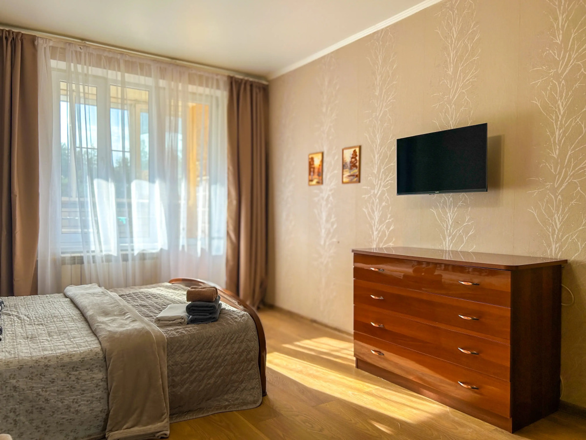 Апартаменты Хорошая квартира в пешей доступности с больницей Электроника