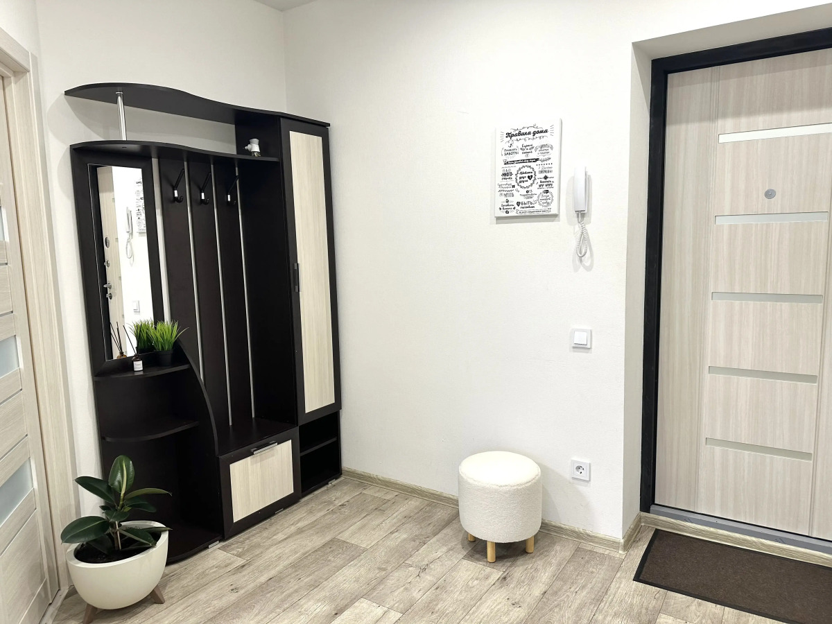 Квартира на Сиреневом бульваре 14