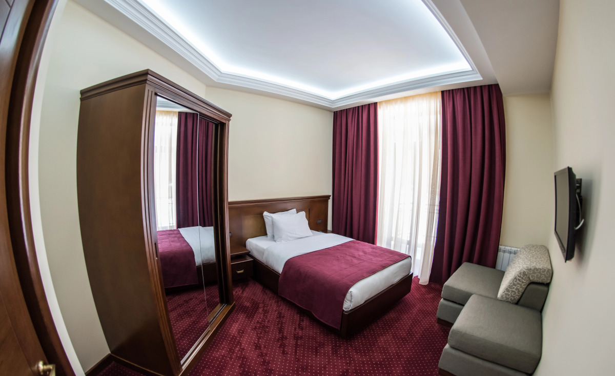 Курортный отель Elegant