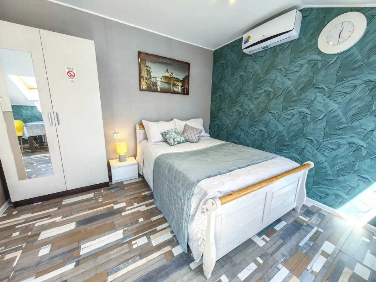 Апартаменты 4 на Самсоновской 117