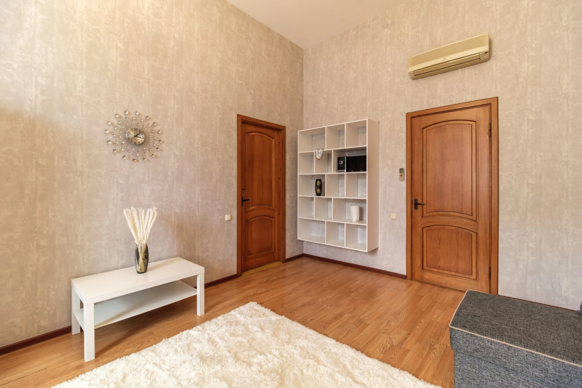 Апартаменты Видовые у Казанского собора 2 спальни 2 сан.узла 12 гостей