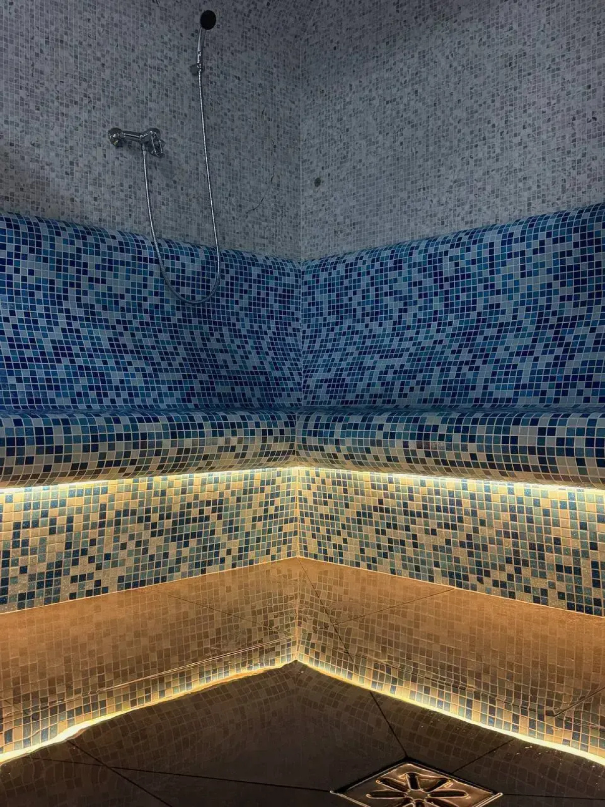 Отель Катанца