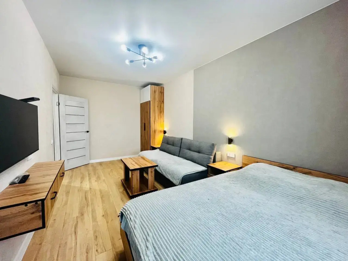 Апартаменты Двухкомнатные апартаменты в центре