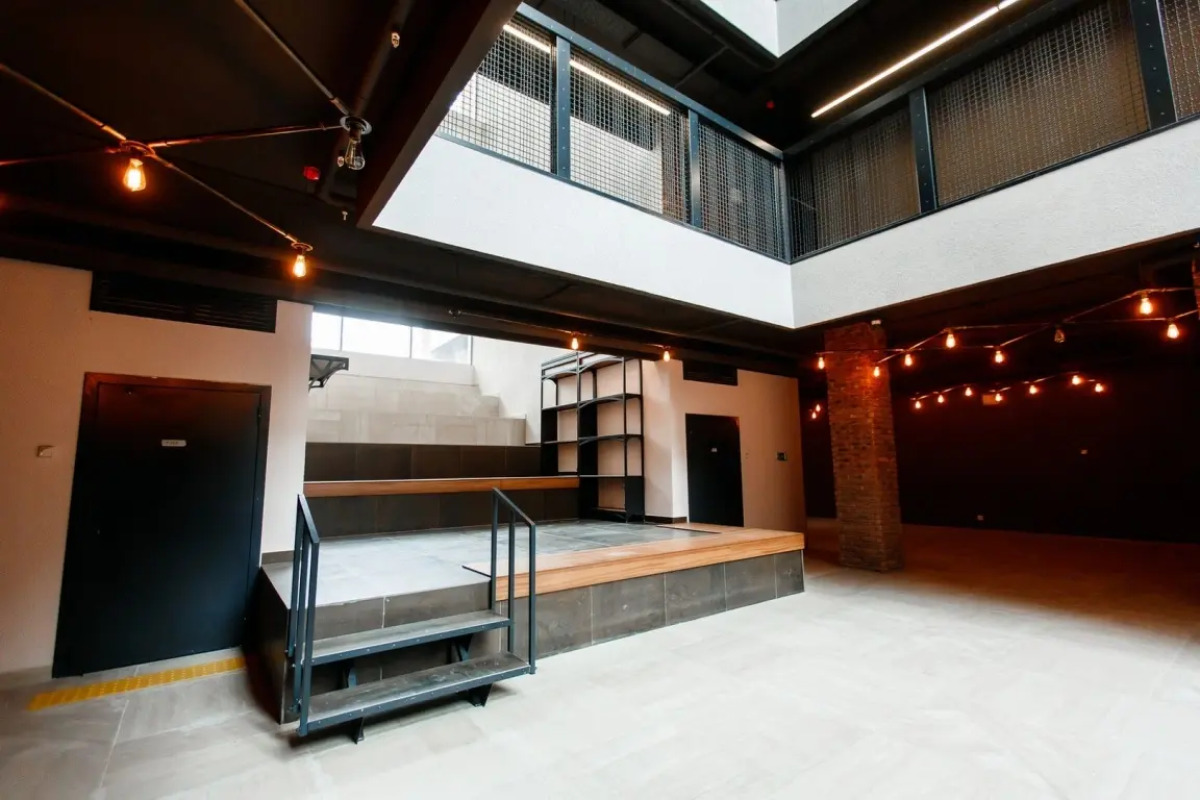 Апартаменты Мини студия с Панорамным Окном и парковкой