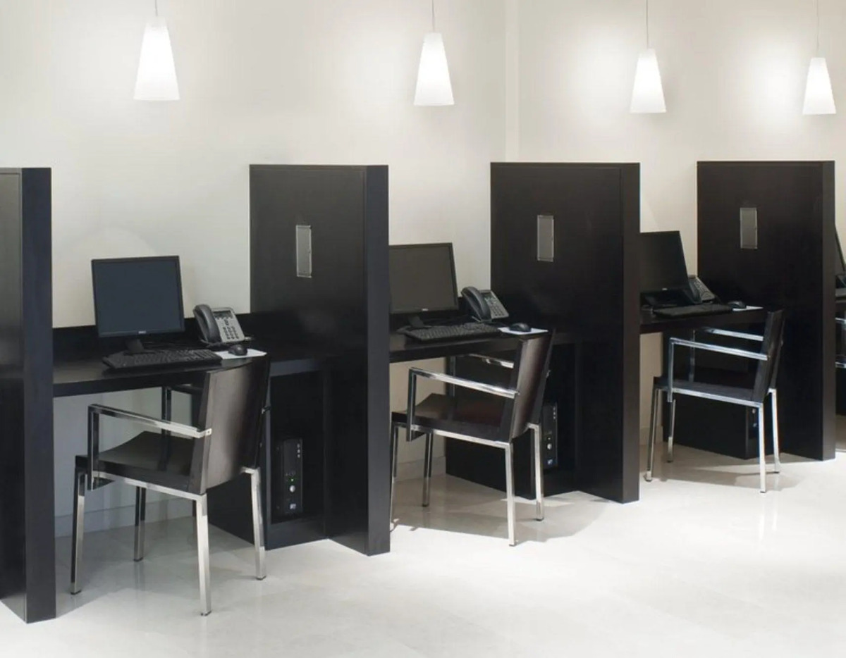 Holiday Inn Express Dubai Airport an IHG Hotel