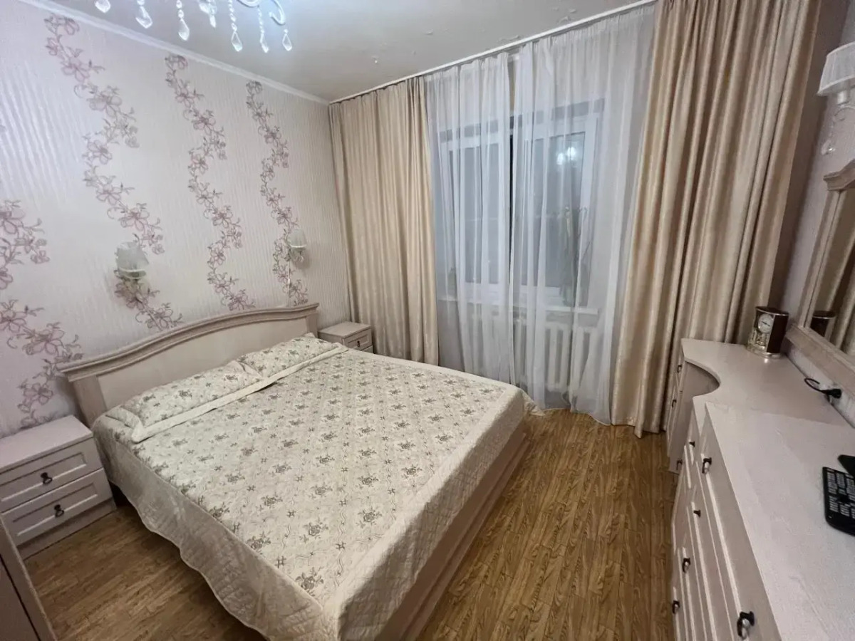 Квартира Родионова 165/4