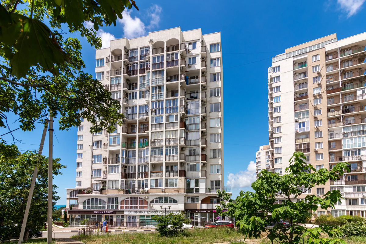 Квартира Евротрешка с видом на горы