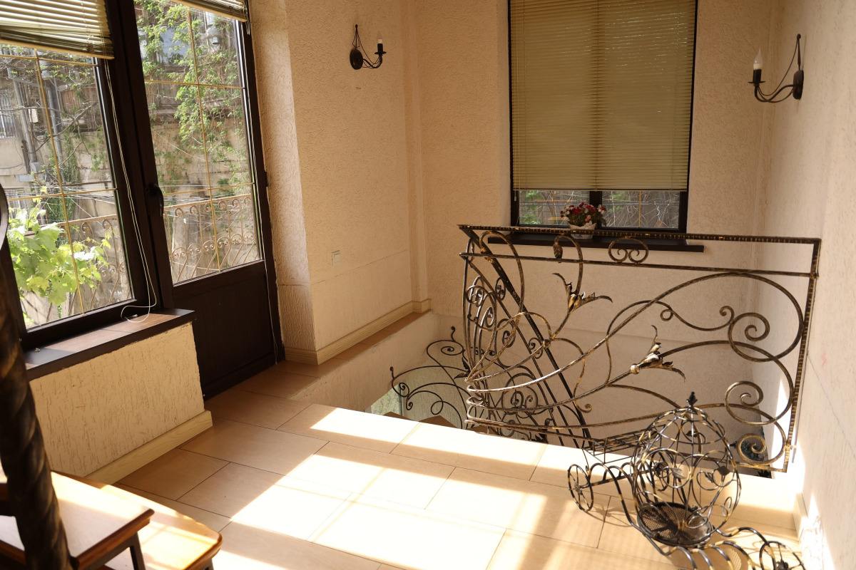 Гостевой дом ''Эленика" Агабабова 40