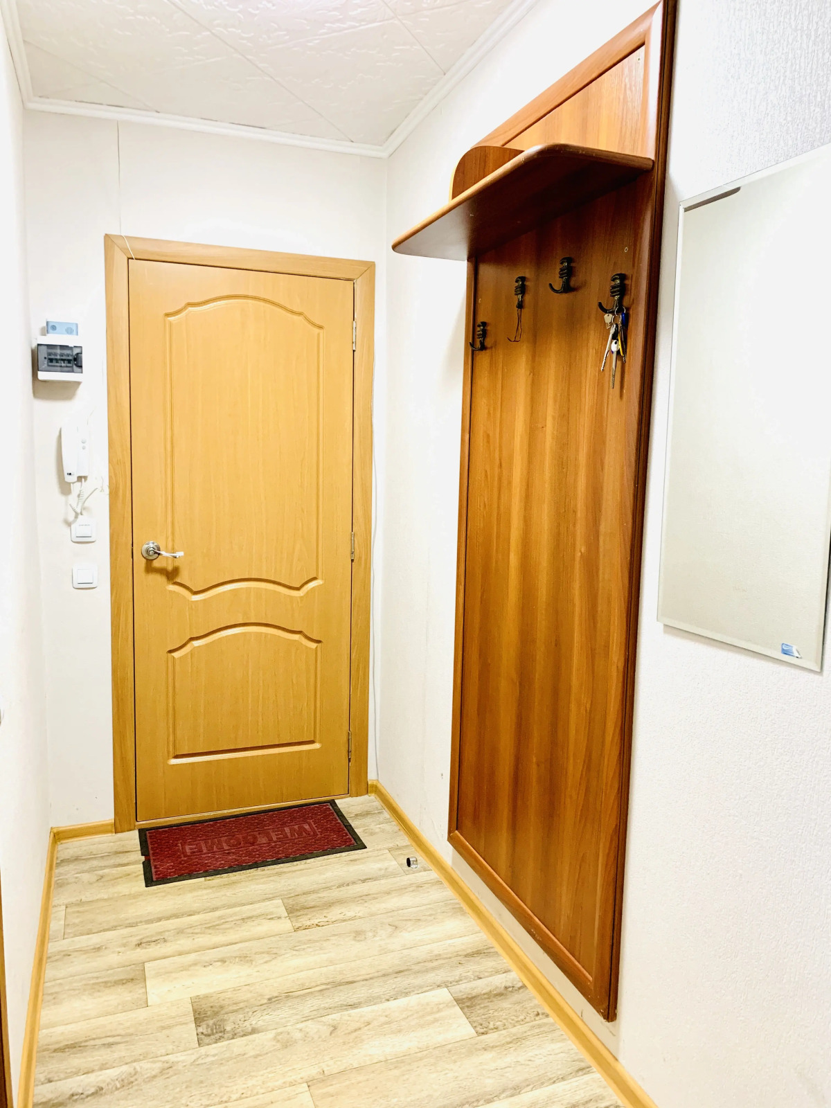 Просторная квартира 3 спальных места рядом с ТРЦ Каскад и Олимп