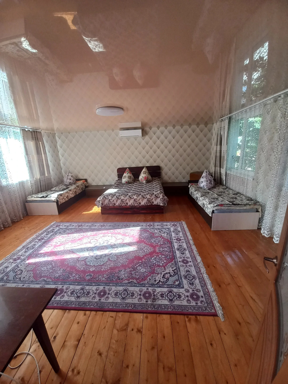 Квартира 100 м. от Ханского Дворца