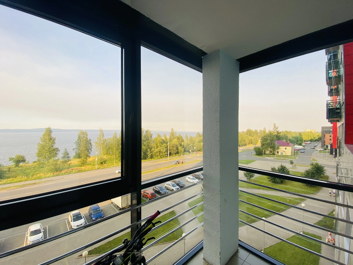 Апартаменты с Видом на Озеро