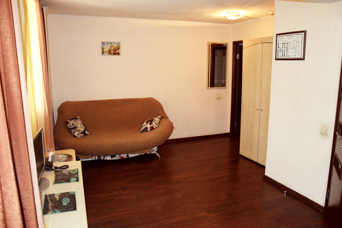 Мини-отель Золотое крыло Ленина 51