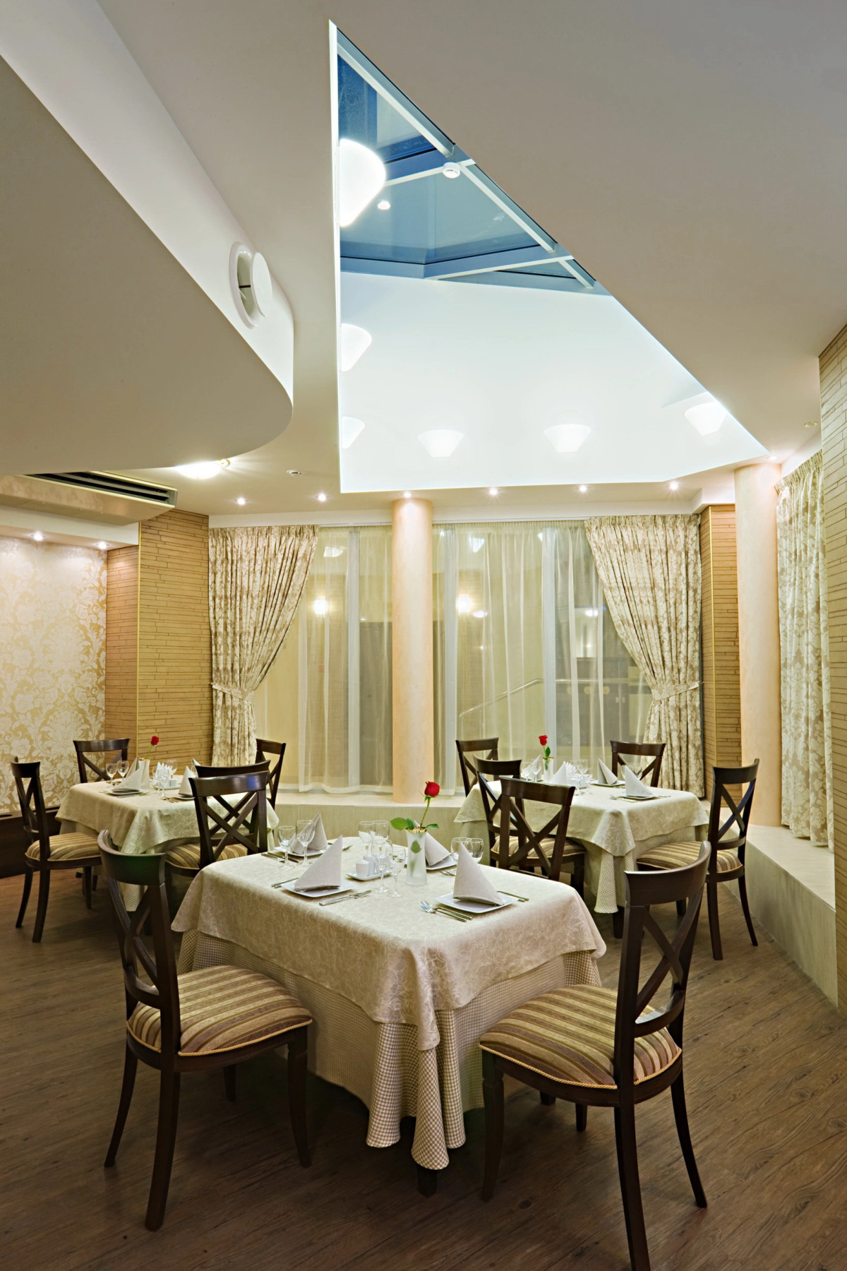 Отель Cronwell Inn Стремянная