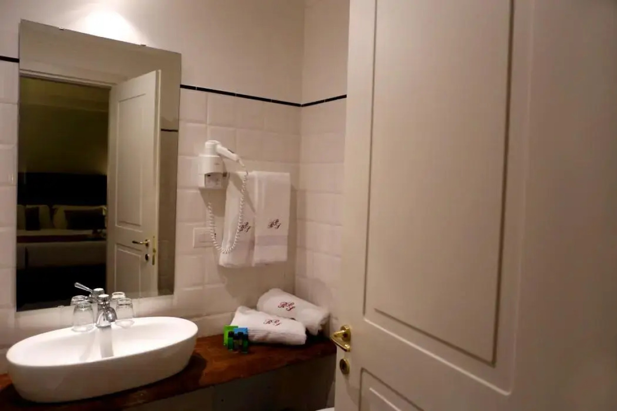 Decumani Hotel De Charme