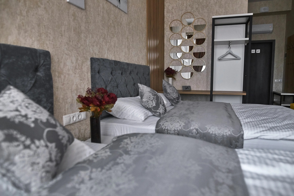 Отель July Hotel