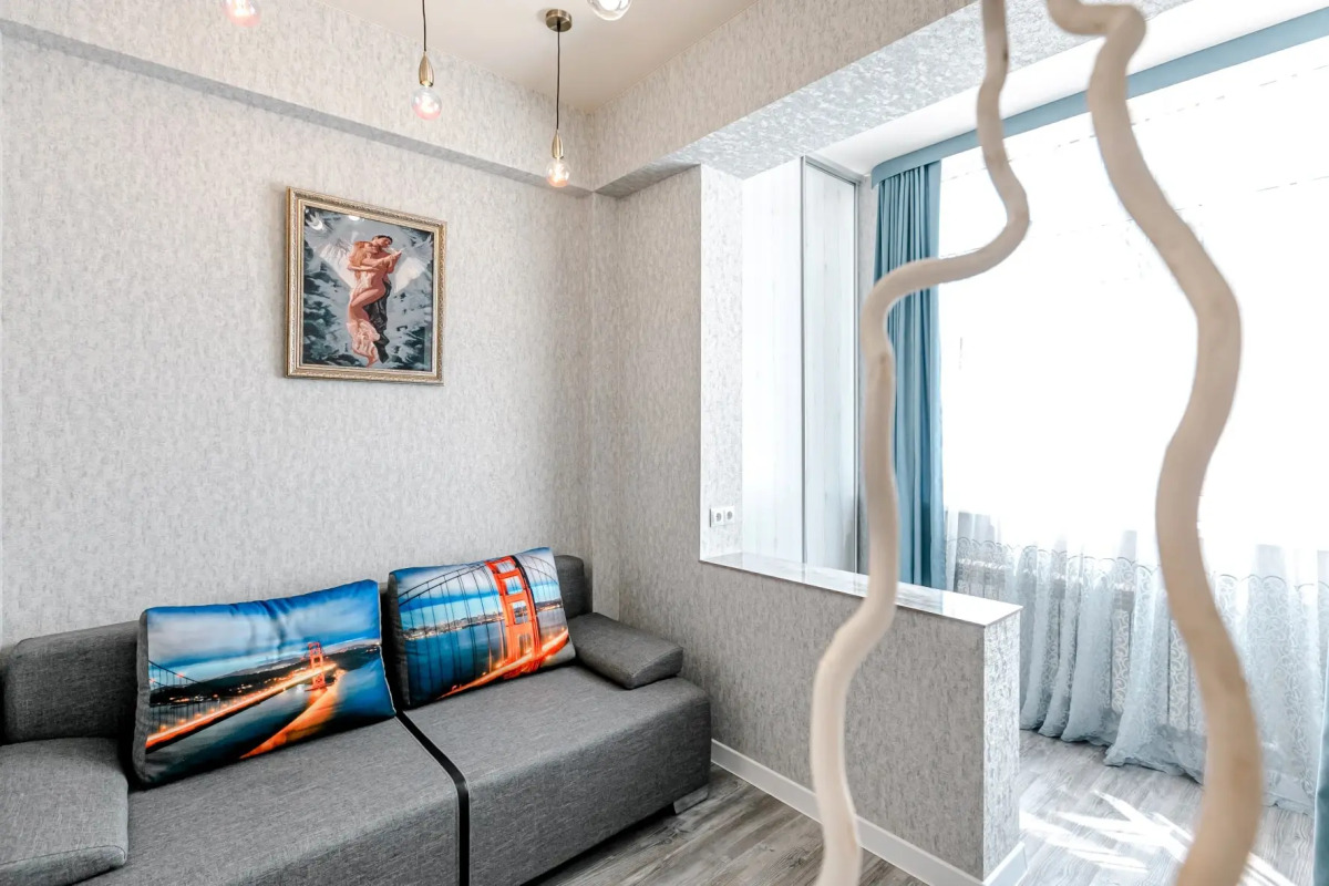 Апартаменты «Оливия» Ирины Савельевой - В парке у долины роз и красного солнышка