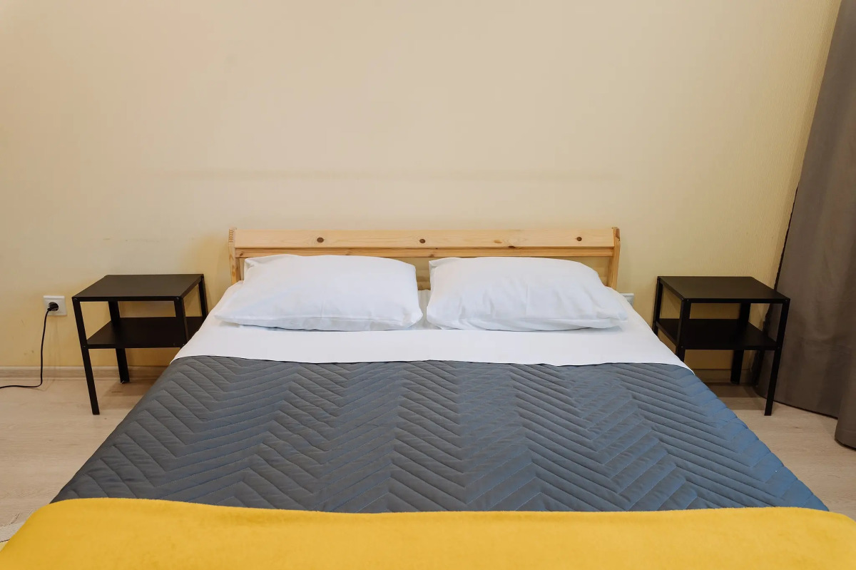 Апартаменты 9 ночей на Островского 5