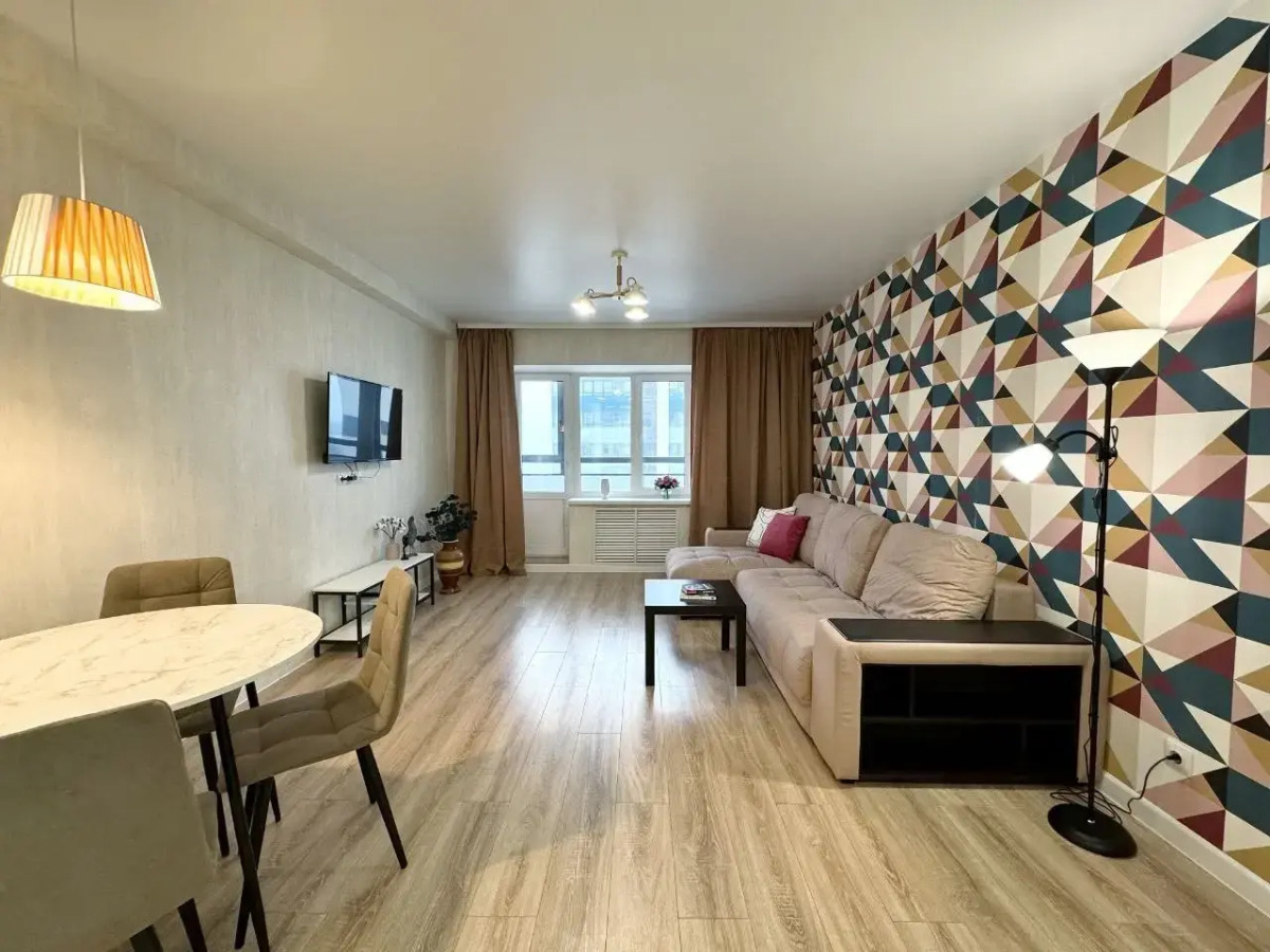 Квартира 2-к Квартира на Урицкого 24