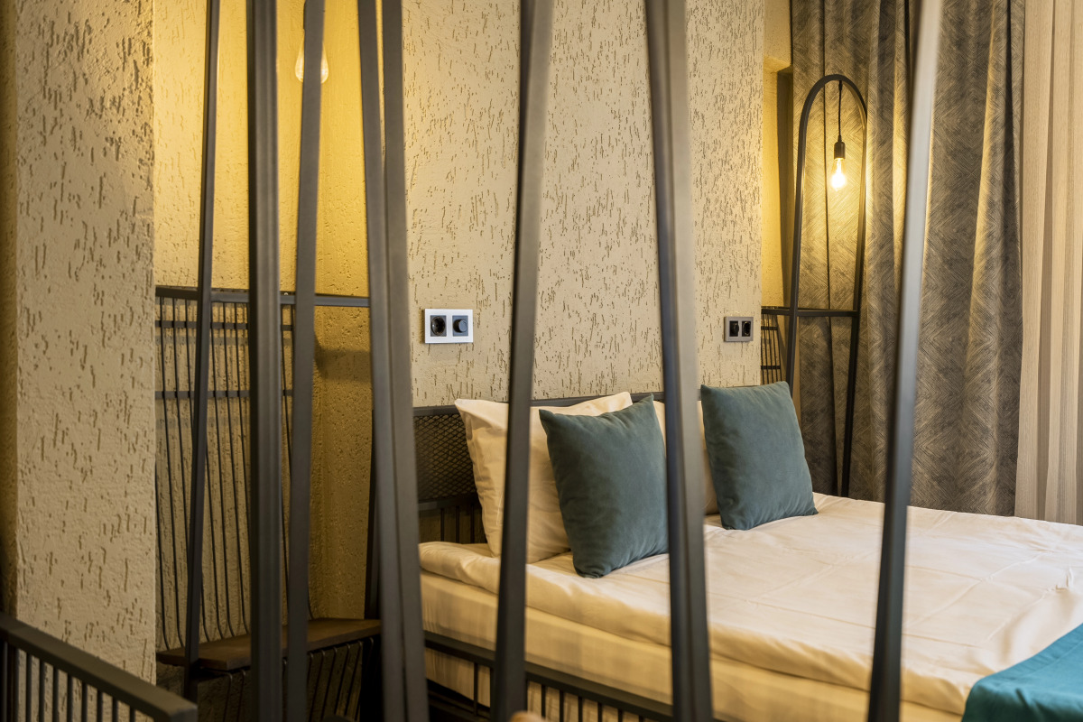 Апарт-отель  Cube Suites