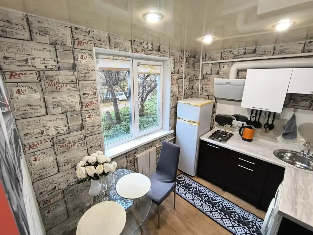 Апартаменты Октябрьской революции