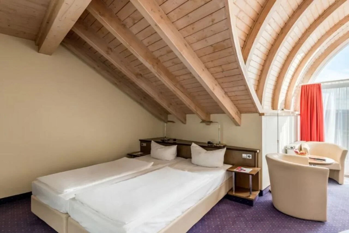 Отель Andante Hotel Dresden