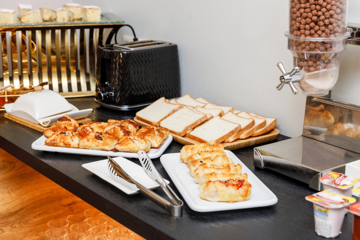 Отель Address Inn