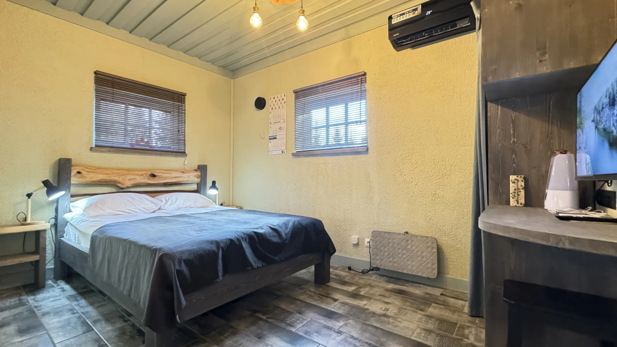 Частный дом коттедж у пристани в центре города