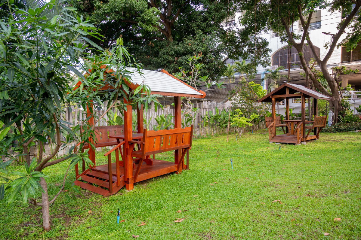 Отель Hillside Resort Pattaya