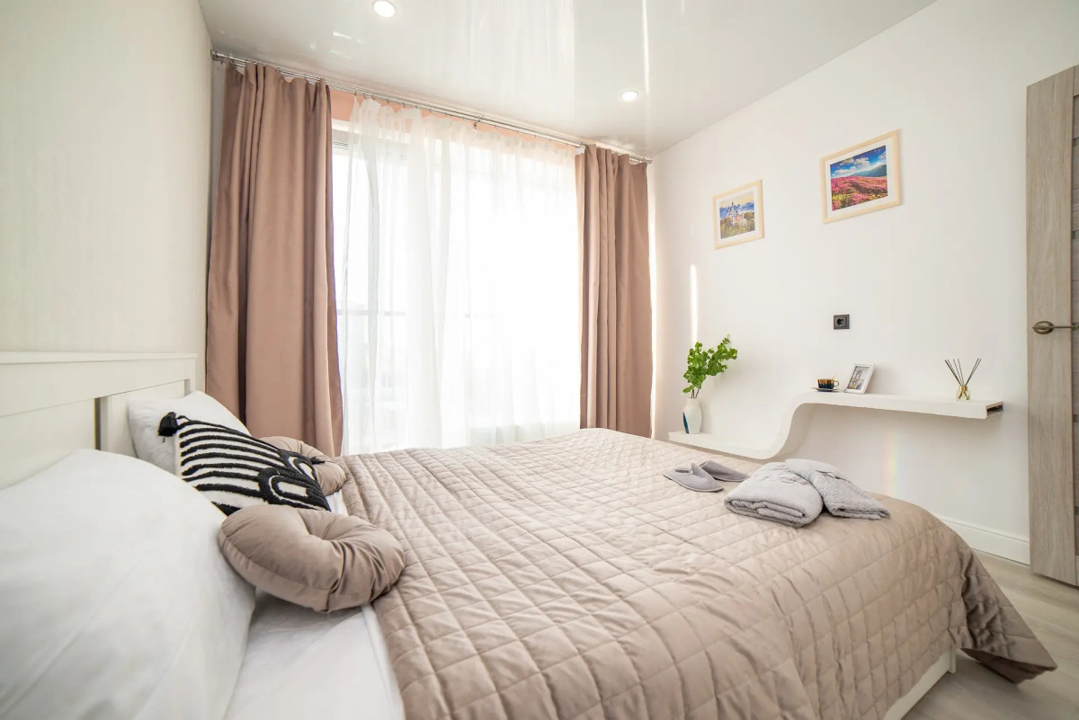 Евро-двухкомнатная квартира BeGuest на Чкалова 18