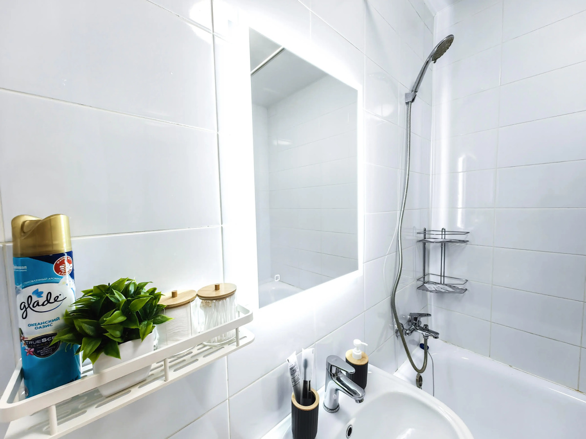 Квартира Вместительная у МРНЦ им. Цыба