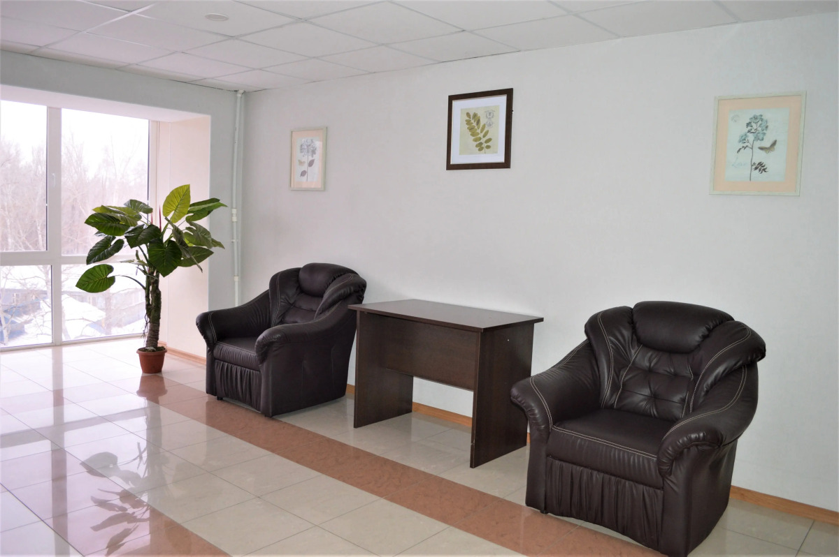 Отель Нежинка