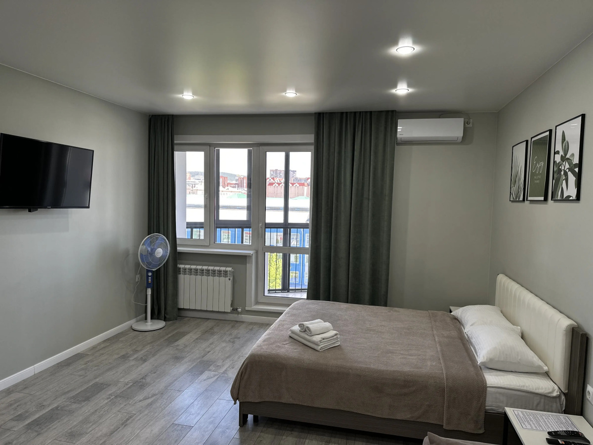 Апартаменты на Смолина, 61 (Green-room)