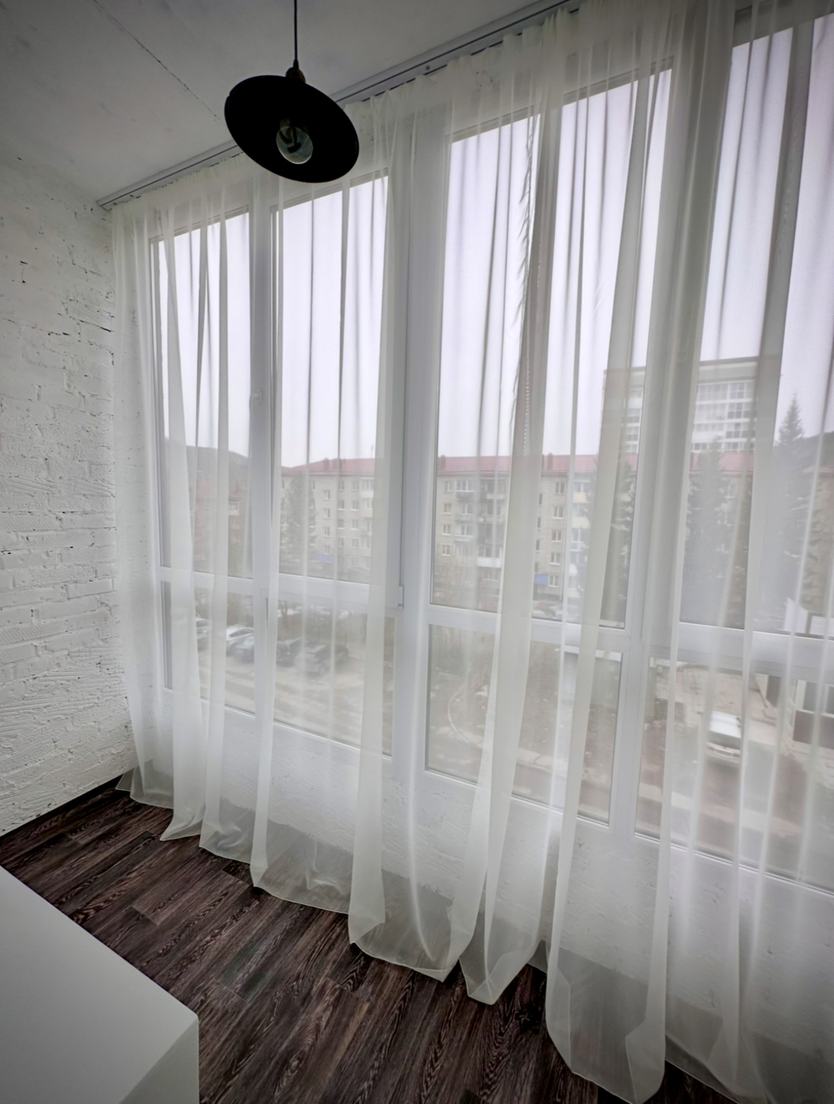 Апартаменты в Центре Города с Видом на Гору