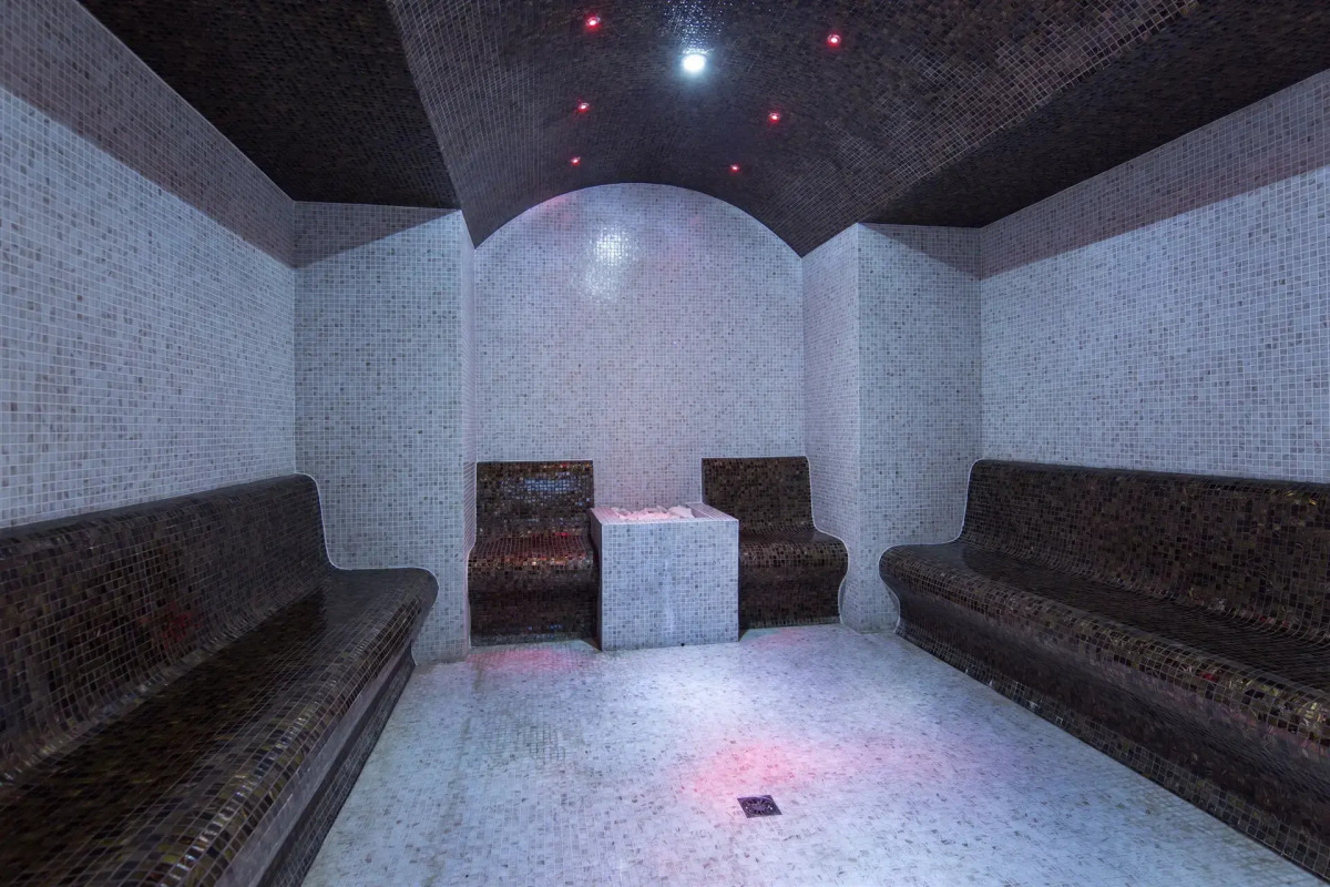 Royal Teos Thermal Resort Clinic & Spa (Halal Hotel)