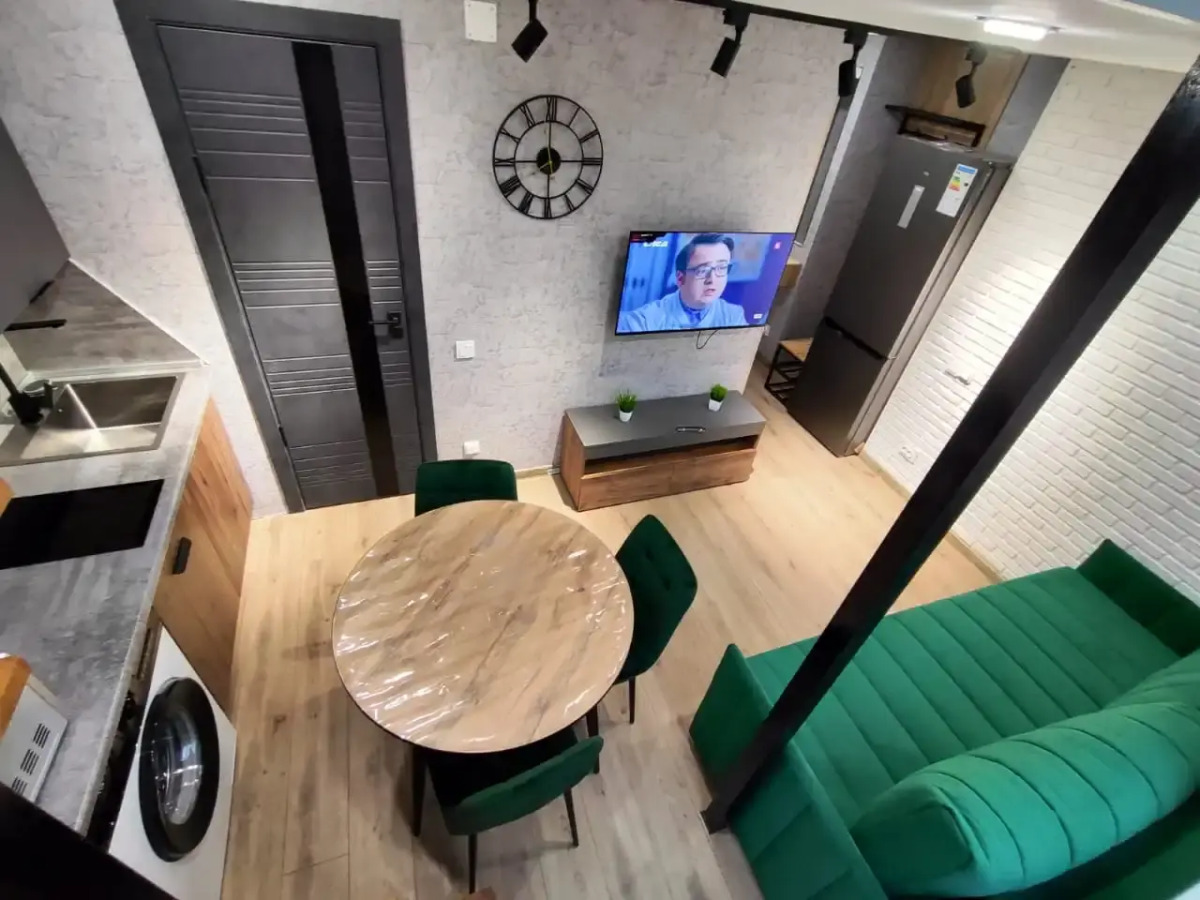 Апартаменты 2х уровневая квартира в стиле Лофт в центре города