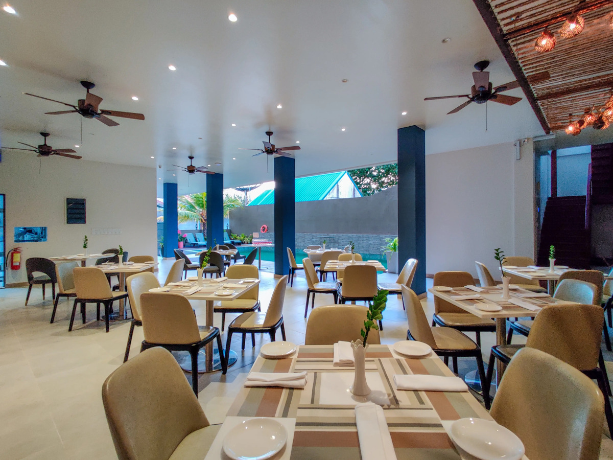 Отель Sky Beach