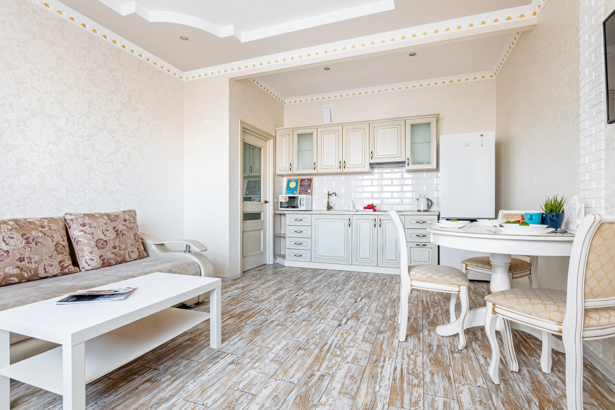 Апартаменты стильные формата евро2 в центре ФМР