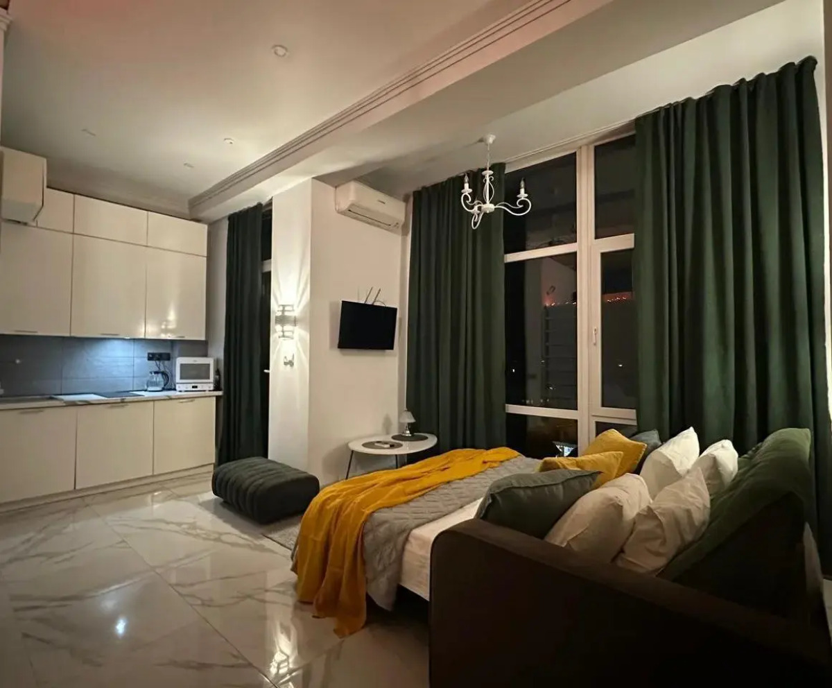 Море квартир уютная студия с панорамными окнами в центре Адлера 3