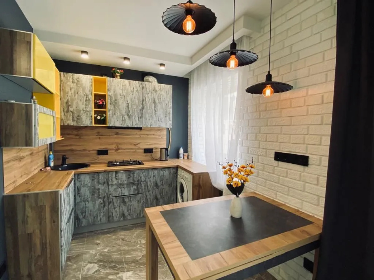 Апартаменты Современные на улице Коммунаров