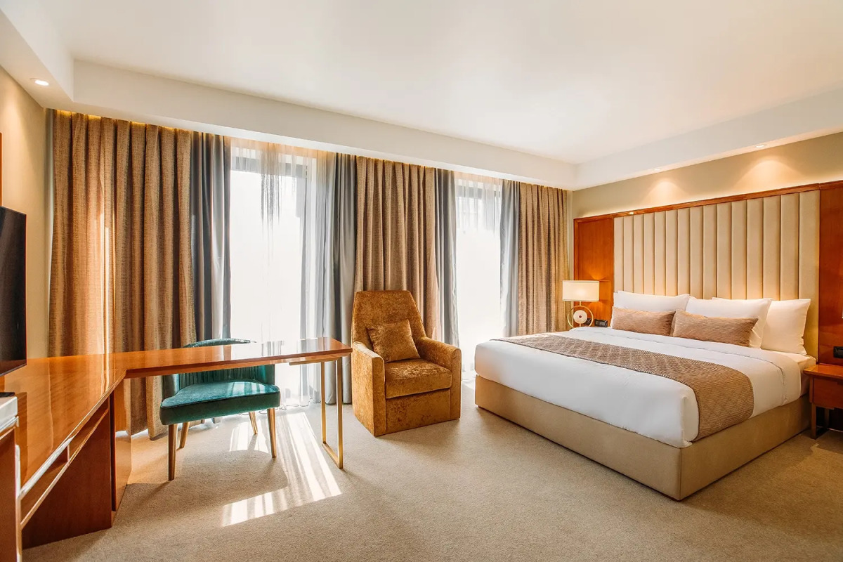 Отель Marjan Plaza