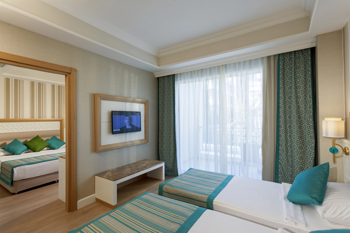 Отель Karmir Resort  & SPA