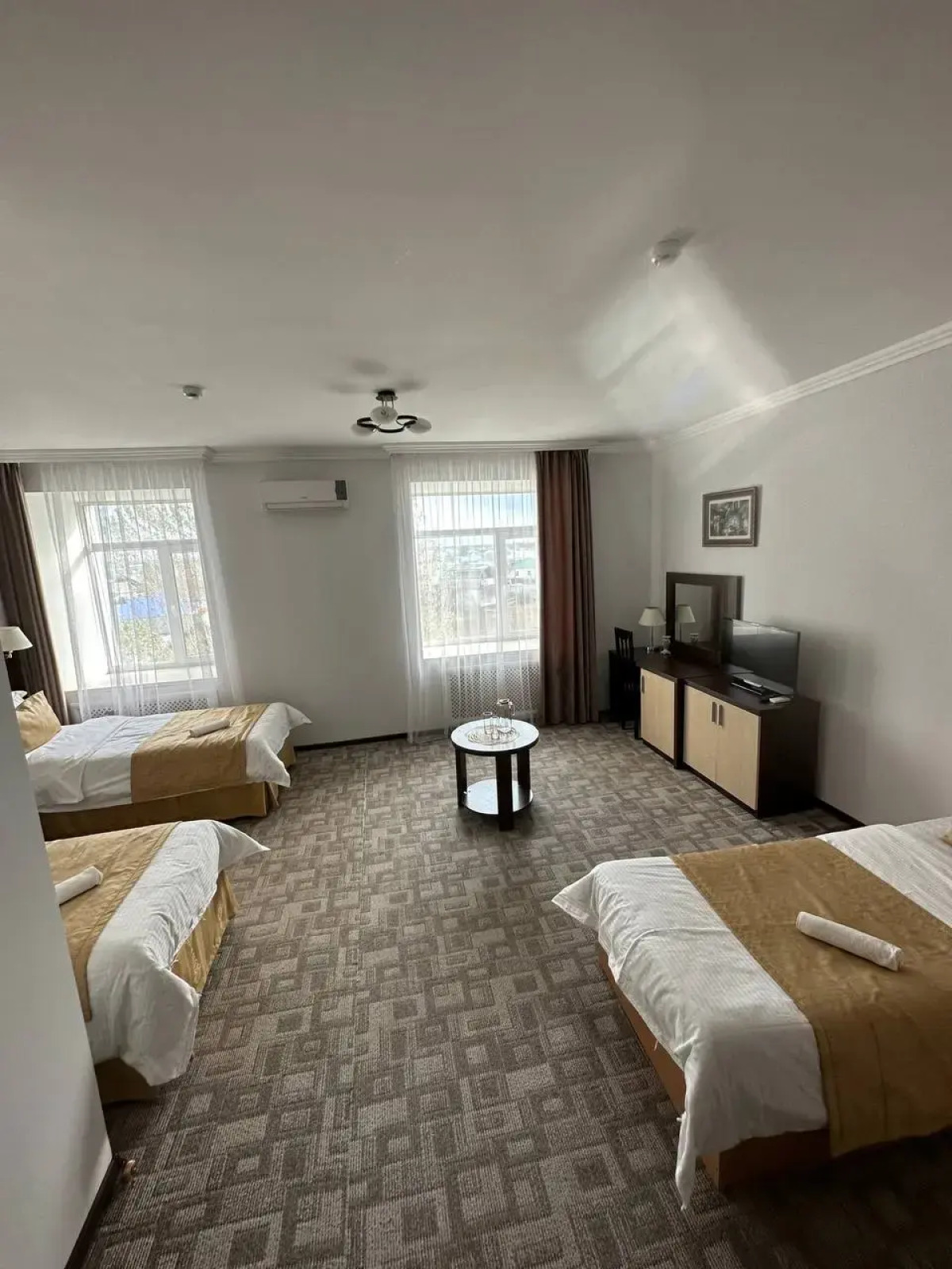 Отель Танжарык