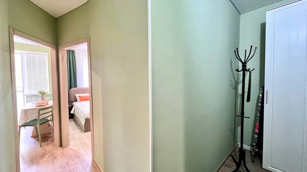 Квартира Однокомнатная на Кошевого 25с1 1