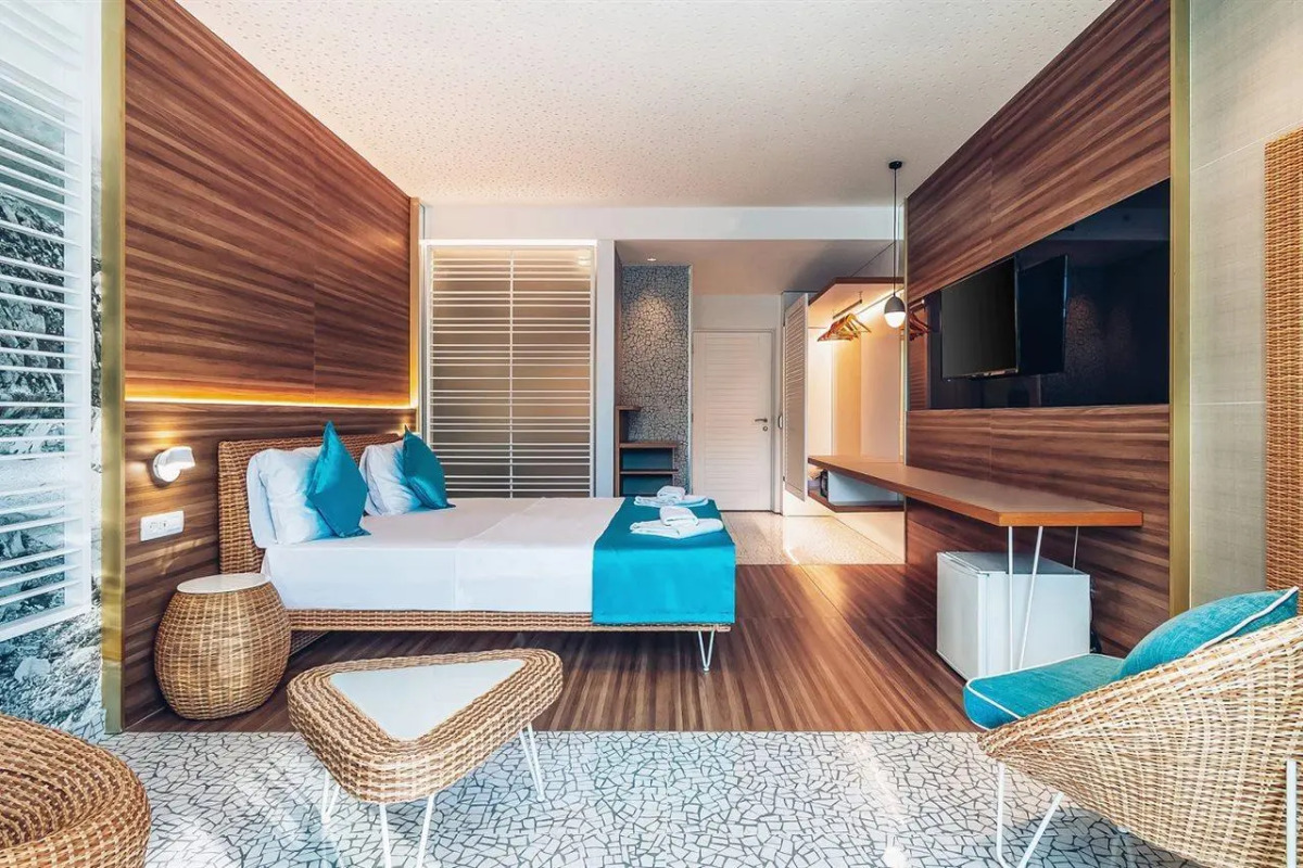 Отель Carine Kumbor Superior