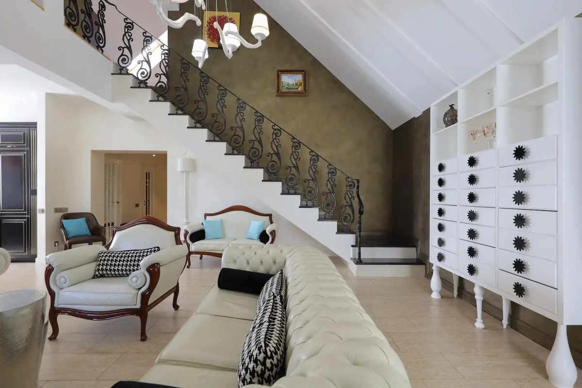 Квартира 2 уровня на Аптечной