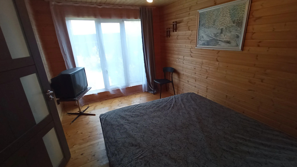 Частный ДОМ У ВОДЫ С БАНЬКОЙ